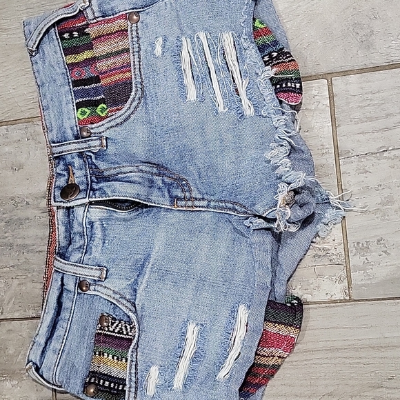 Free People  denim  with weaven design  fabric  size 25  #28 - Picture 2 of 6